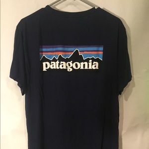 Men’s XL Patagonia navy t shirt